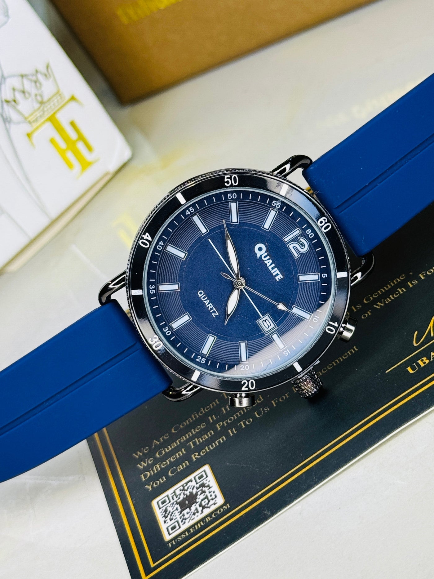 All Blue Qualite Magnet Strap Watch