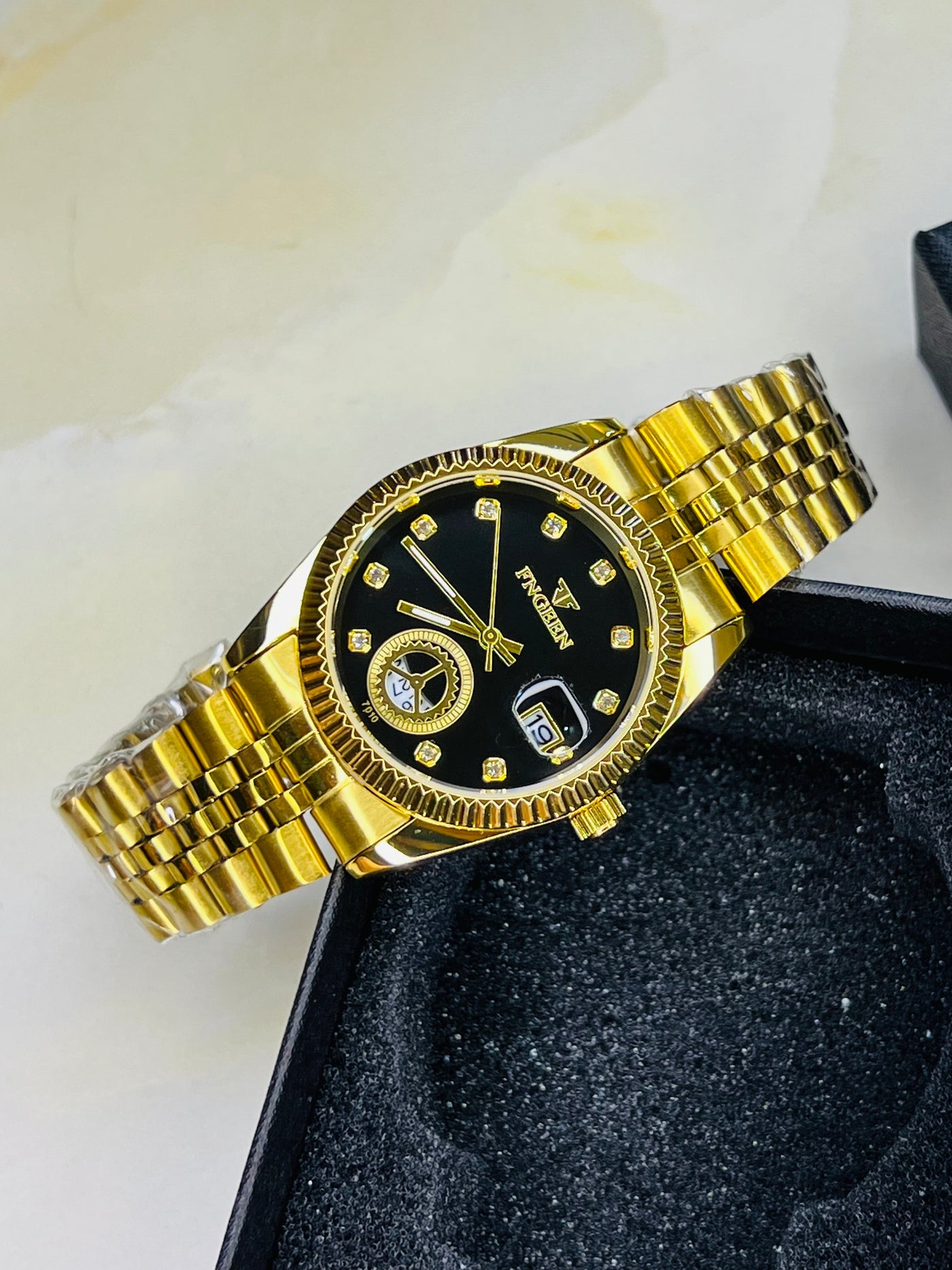 Fngeen Gold Black Watch For Her